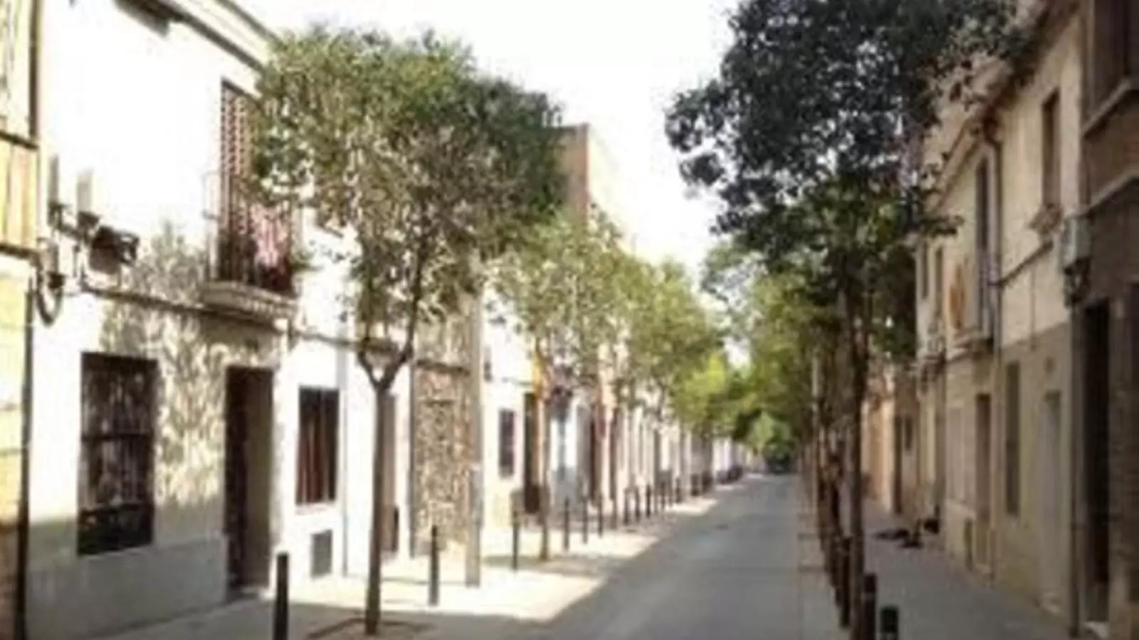 Un dels carrers del nucli antic de Sant Andreu