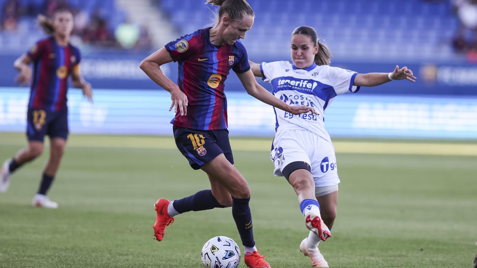 Graham Hansen at the Johan Cruyff stadium in the debut against Tenerife