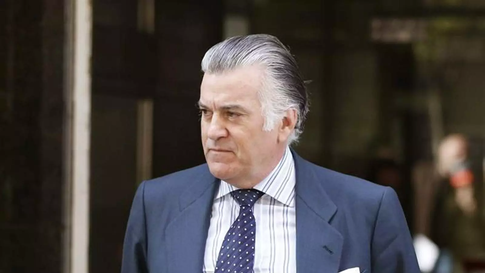 Luis Bárcenas, en una imatge d'arxiu, podrà sortir de presó si paga 200.000 euros. EFE