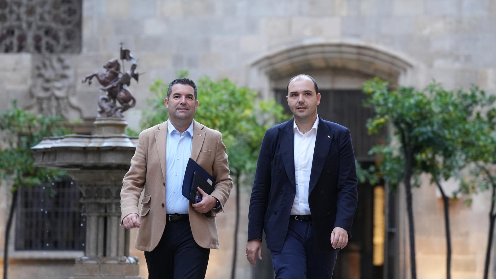 El secretari Xavier Amor i el conseller Albert Dalmau, en una foto d'arxiu.