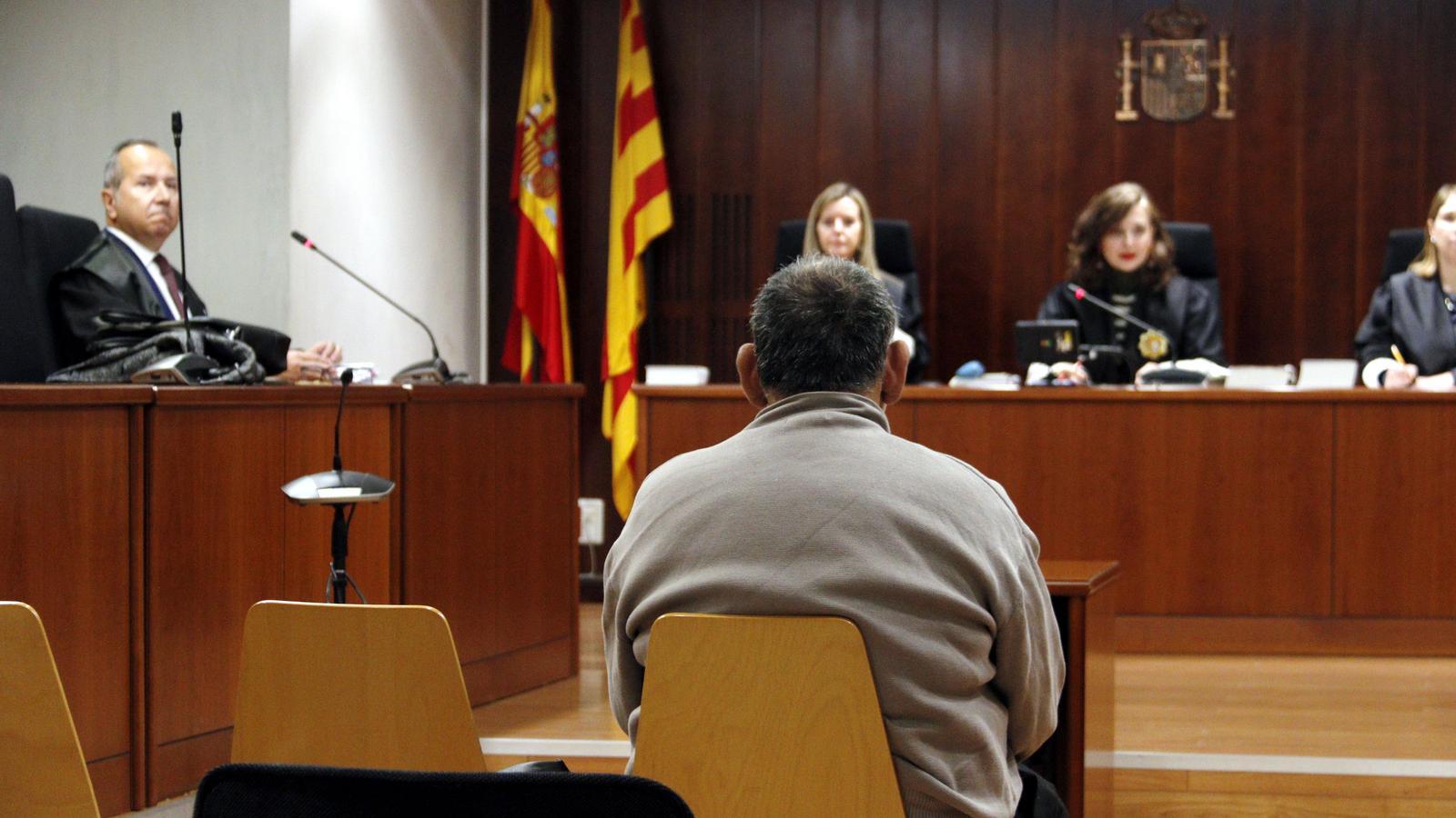 The accused attended the trial at the Lleida Court on January 21st.