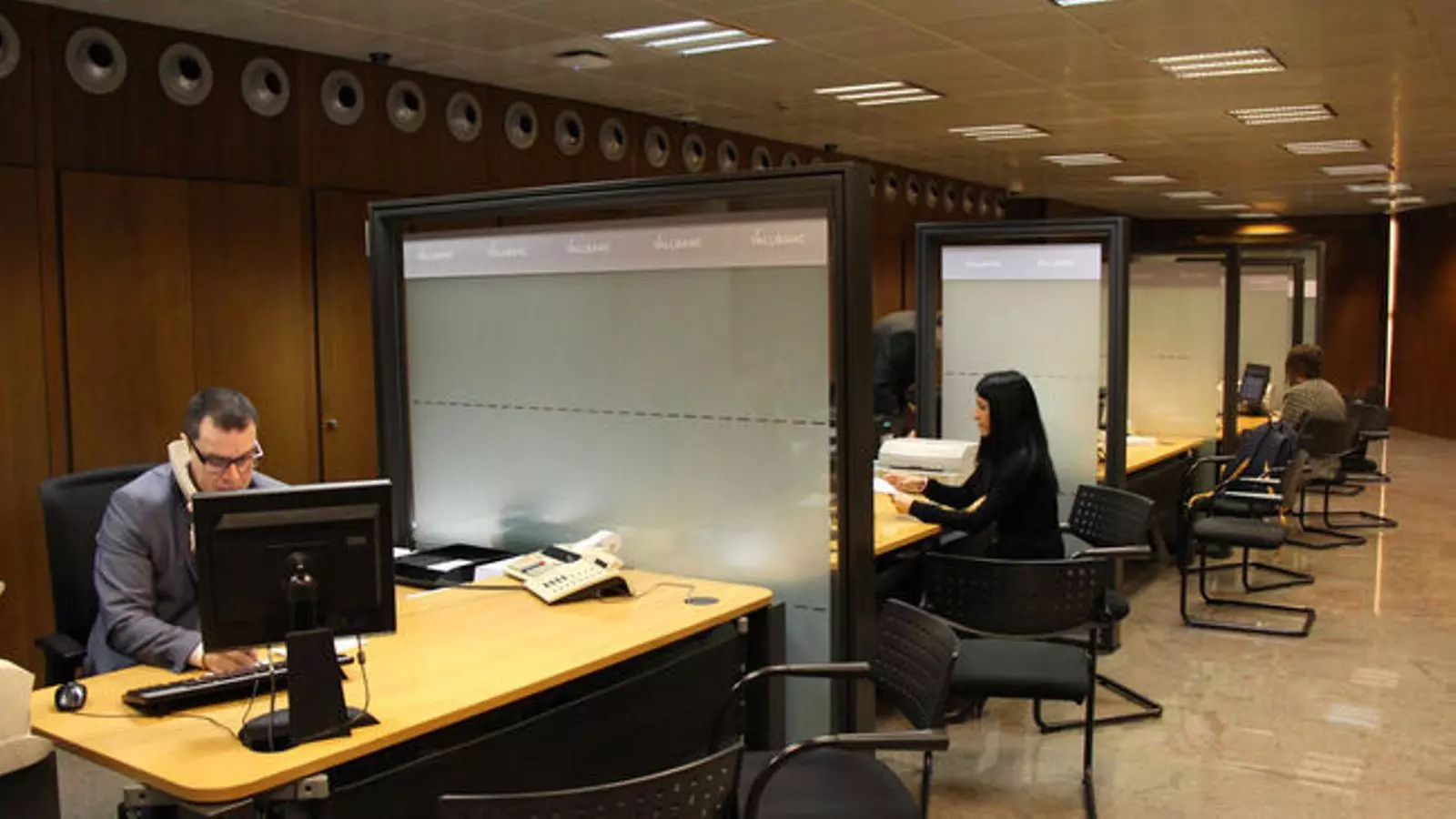 Una entitat bancària, en una imatge d'arxiu. / ARXIU ANA
