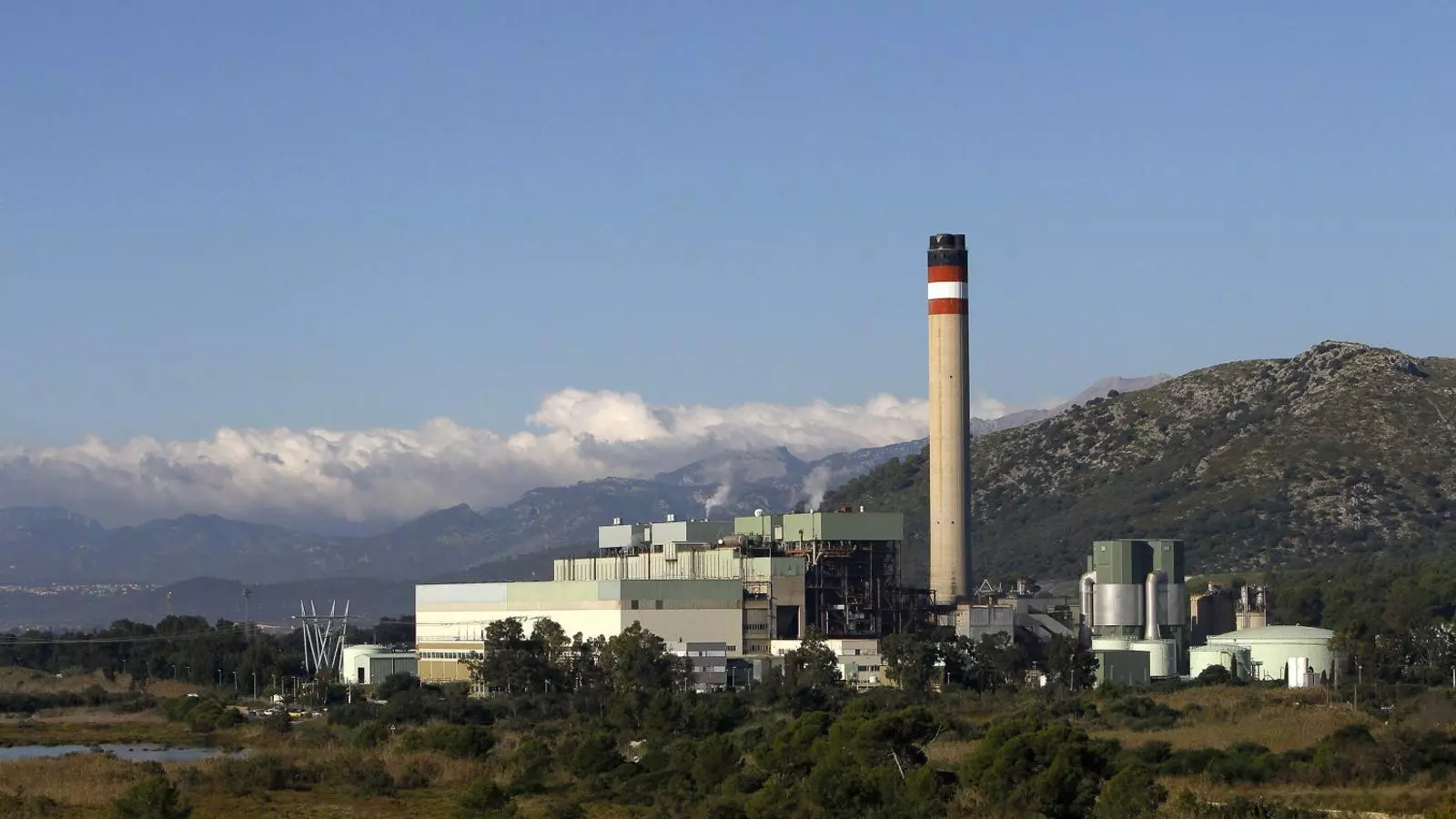 La polèmica pel transport del carbó continua mentre es mantingui el Murterar