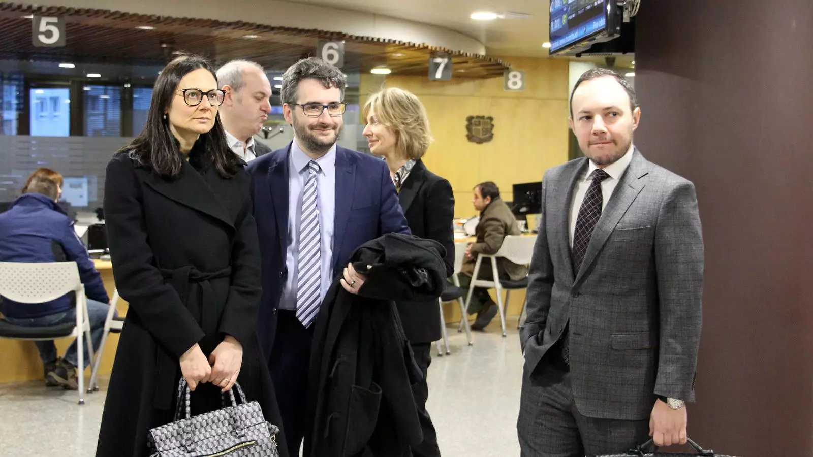 El ministre d'Afers Socials, Justícia i Interior, Xavier Espot, el ministre d'Educació i Ensenyament Superior, Eric Jover, i la secretària d'Estat de Justícia i Interior, Ester Molné, abans d'iniciar la reunió de la comissió. / C.G. (ANA)