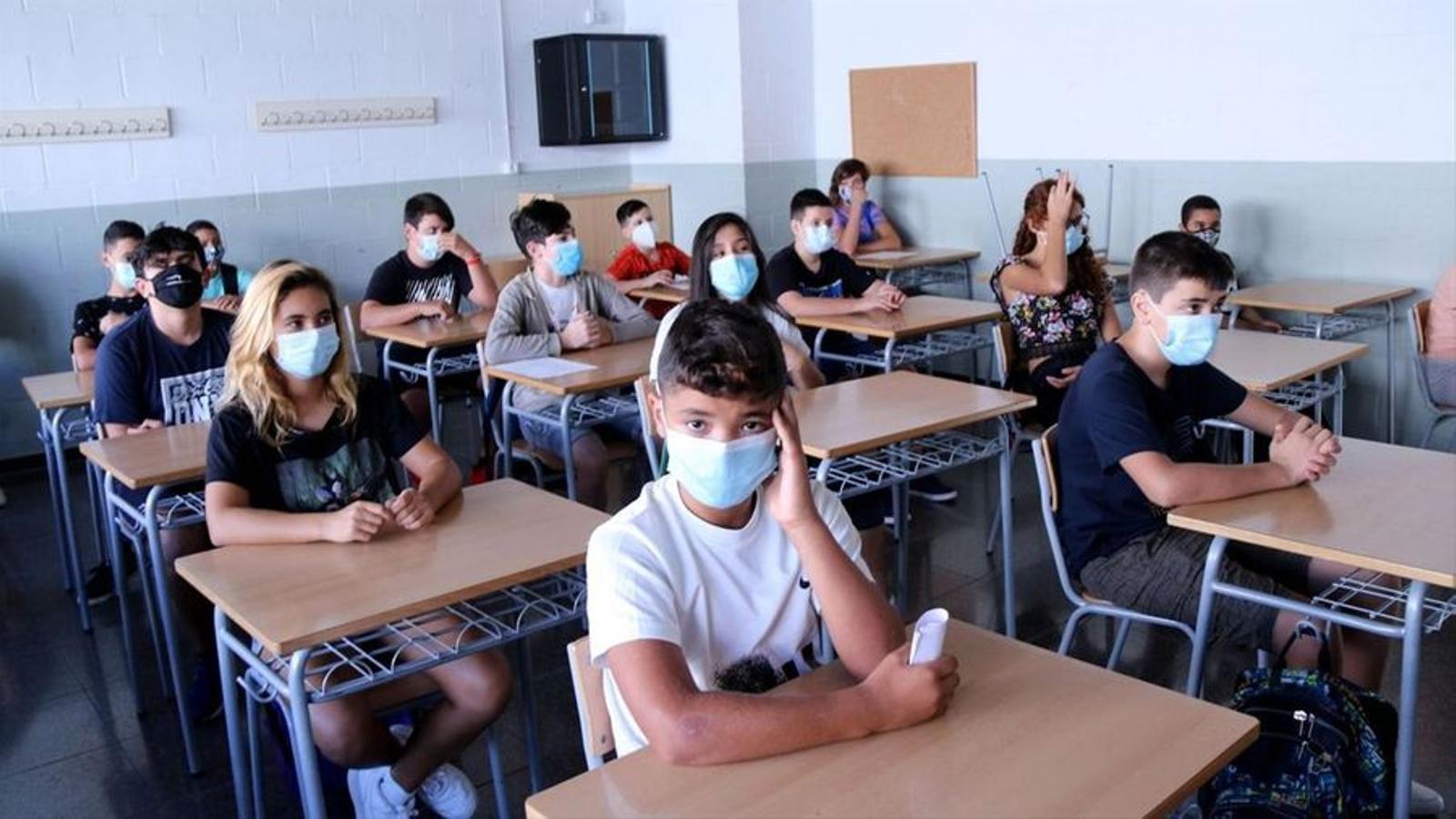 Una classe amb alumnes d'ESO a l'Institut Cristòfol Despuig de Tortosa.