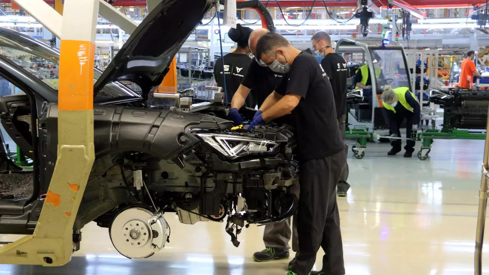 Imatge d'arxiu d'una cadena de producció a la factoria de Seat de Martorell.