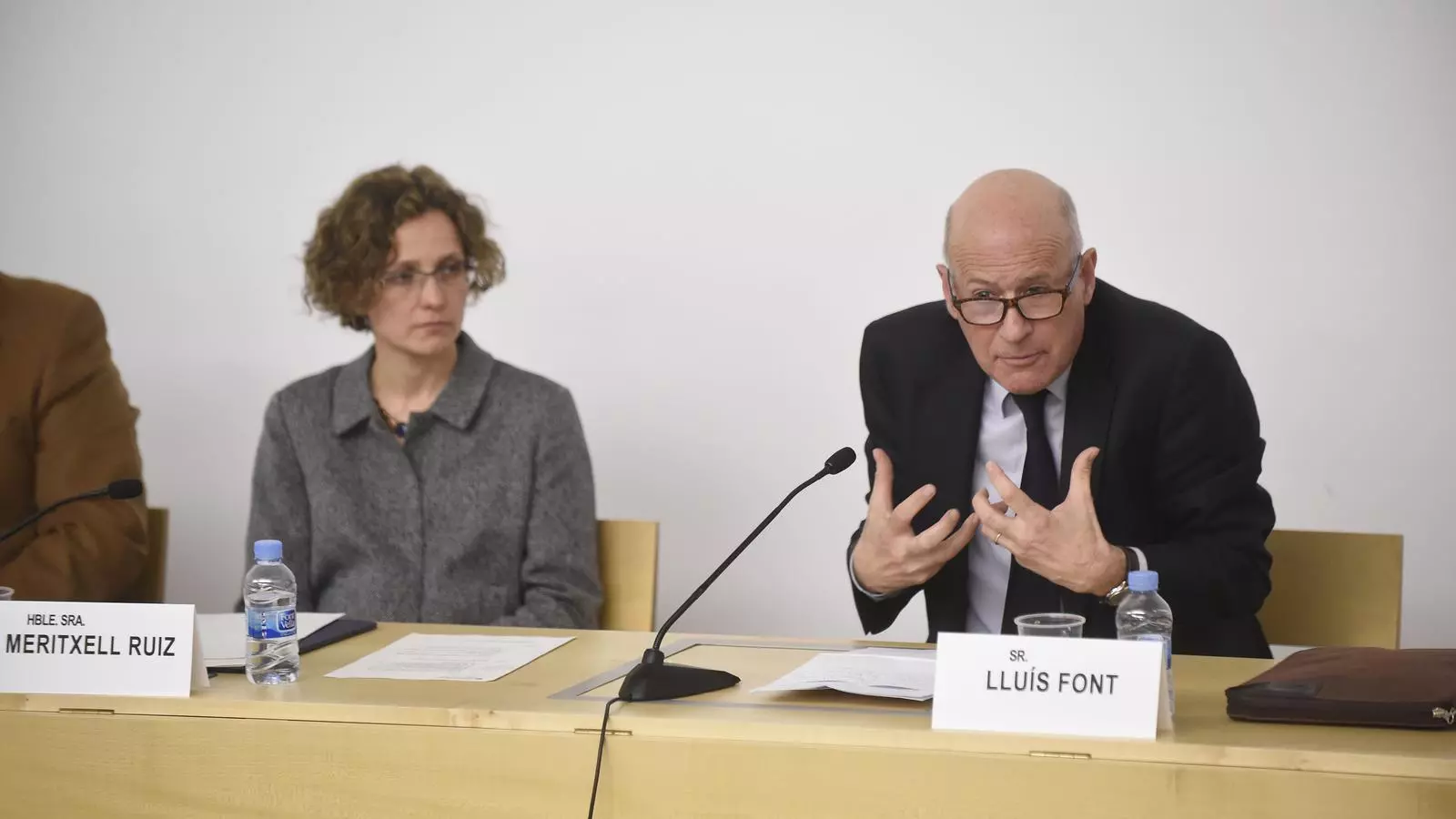 La consellera d'Ensenyament, Meritxell Ruiz, i Lluís Font, president del Consell Escolar de Catalunya