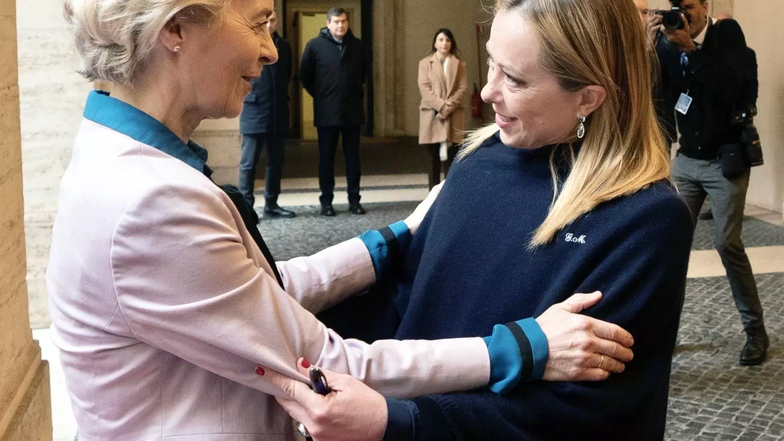 Meloni rep a Von der Leyen al Palau Chigi de Roma.