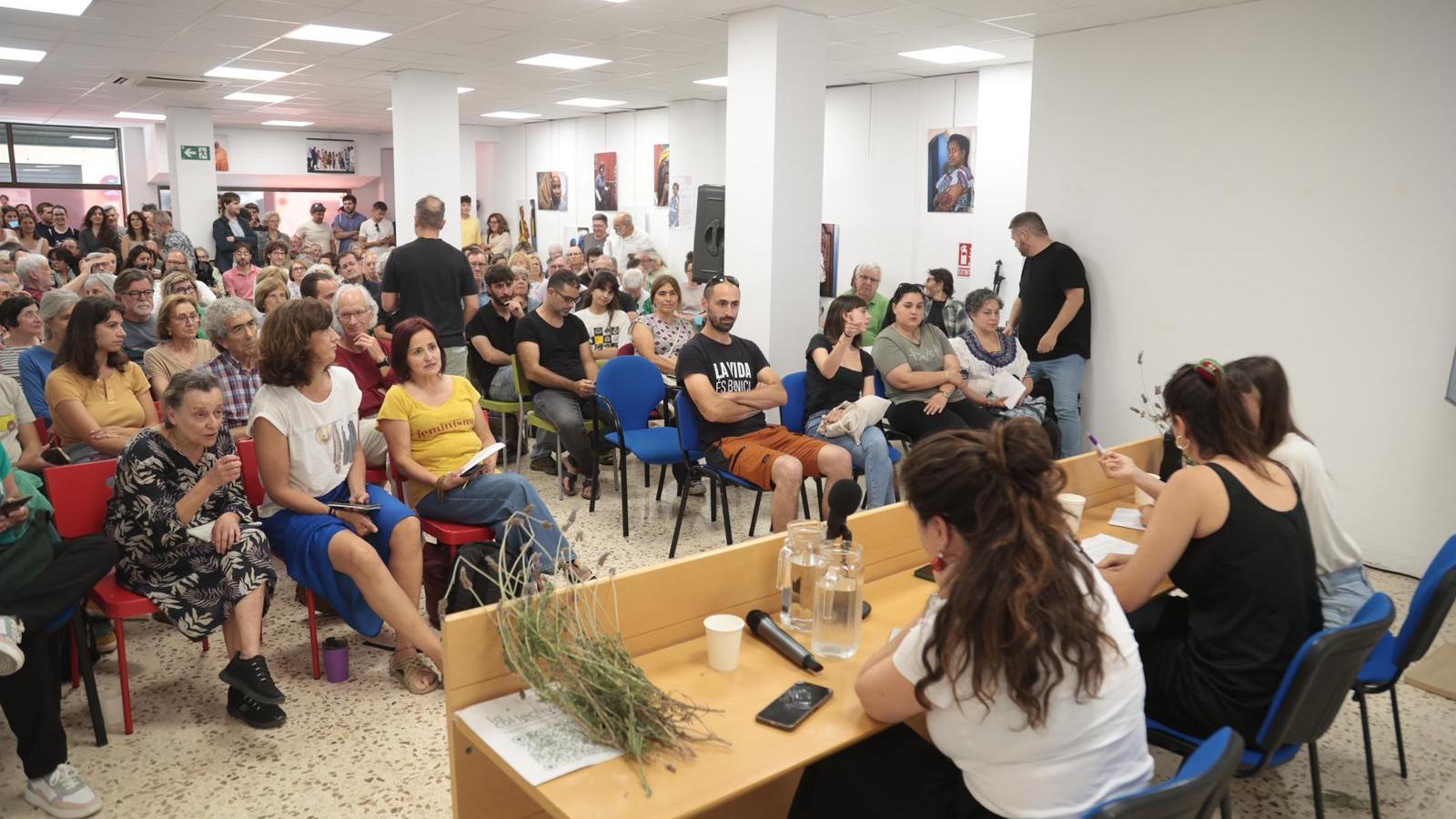 Un moment de l'assemblea del GOB