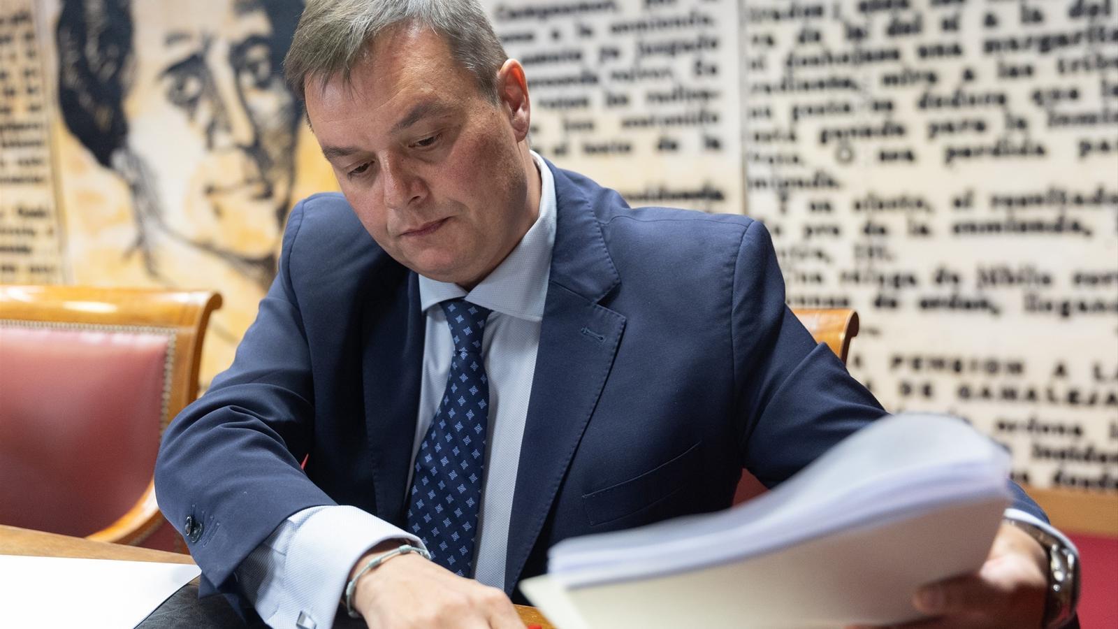 Víctor Francos compareixent a la comissió d'investigació del cas Koldo del Senat el març del 2024