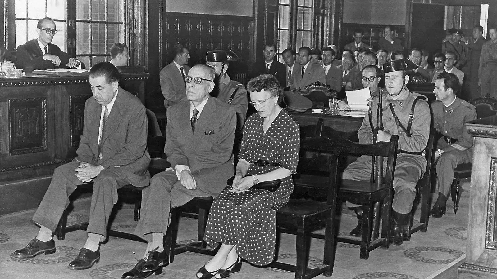 “Perilloses i roges”: la història de disset dones afusellades