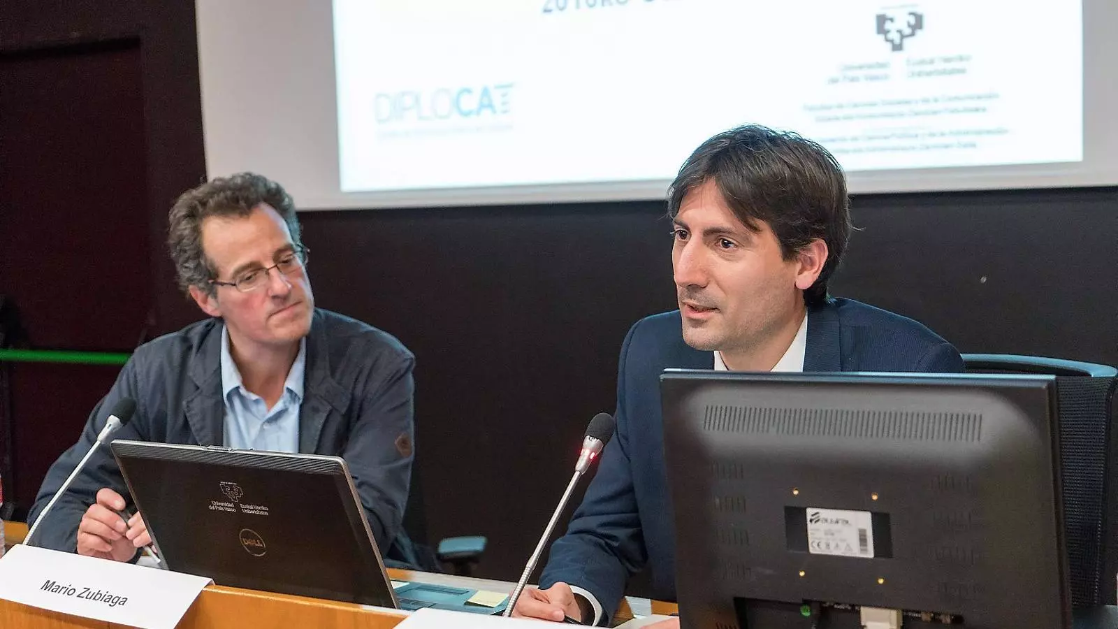 El professor Mario Zubiaga i Jordi Solé, secretari d’Afers Exteriors i de la UE de la Generalitat.