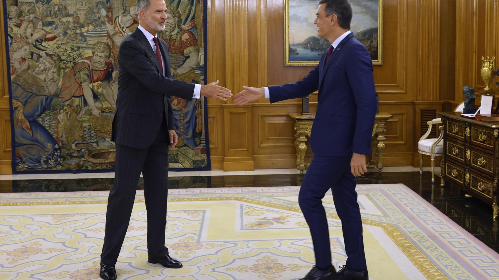 Felipe VI receives Pedro Sánchez this morning