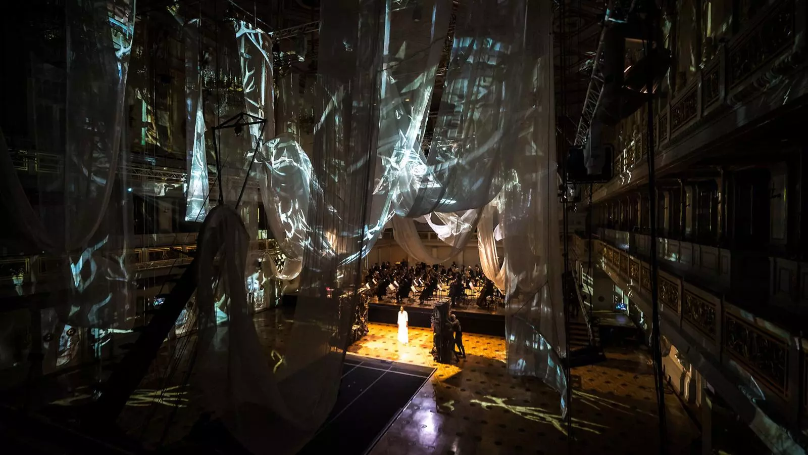 El Hurón vuelve la ópera en Berlín
En un experimento al aire libre