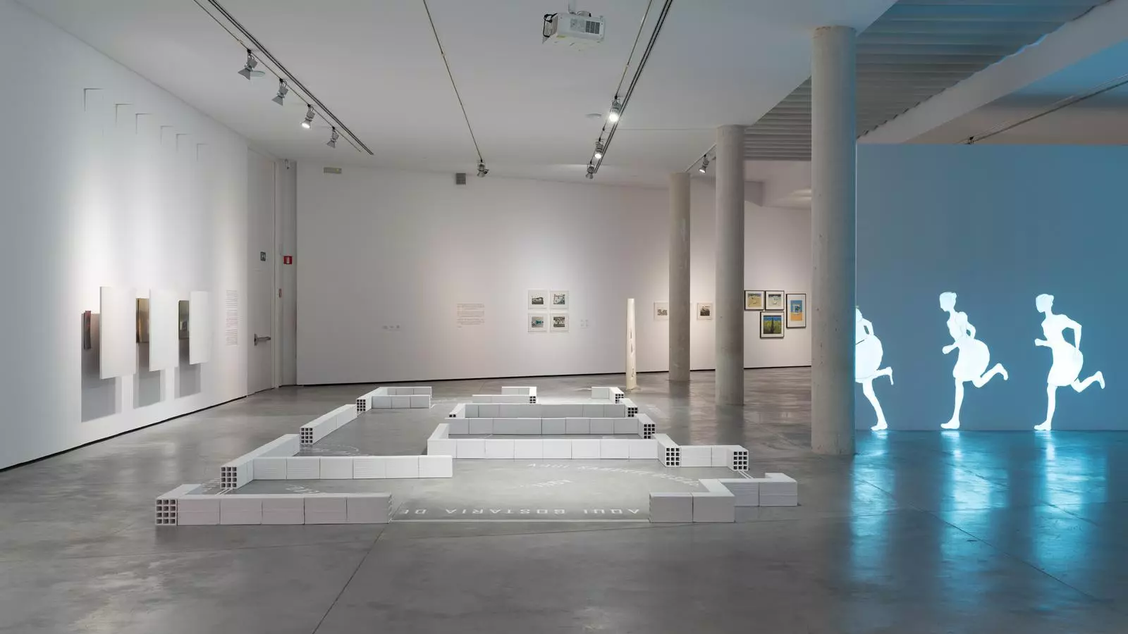 Vista de sala de l’exposició 'Ana Vieira. La llar i la fugida', Es Baluard Museu d’Art Contemporani de Palma, 2020.