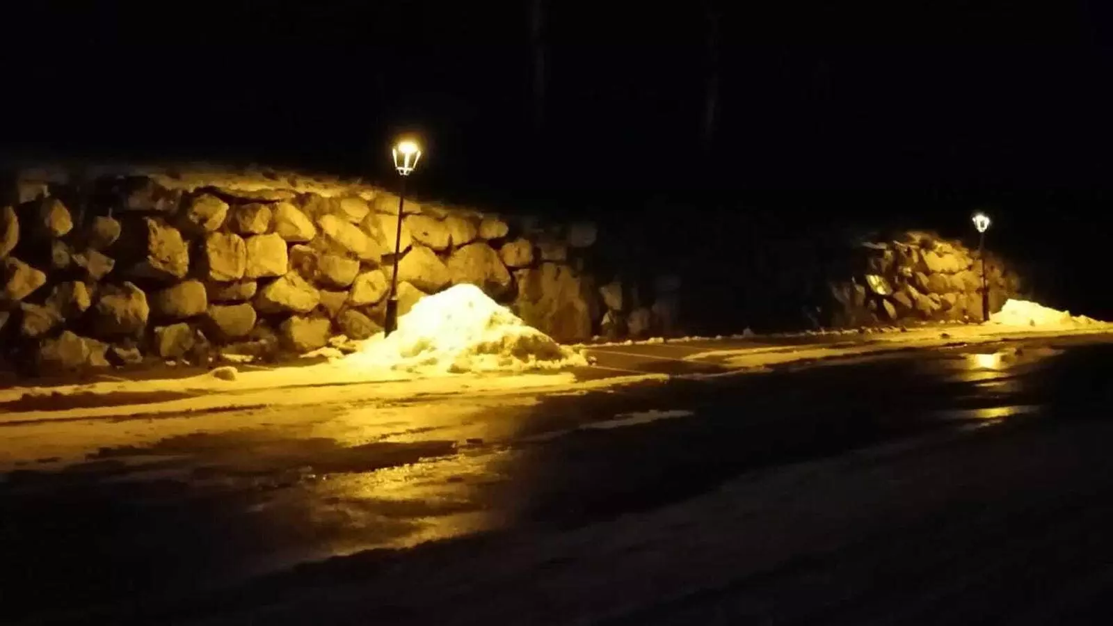 El nou enllumenat públic al Pla de l'Ermita. / AJ. VALL BOÍ