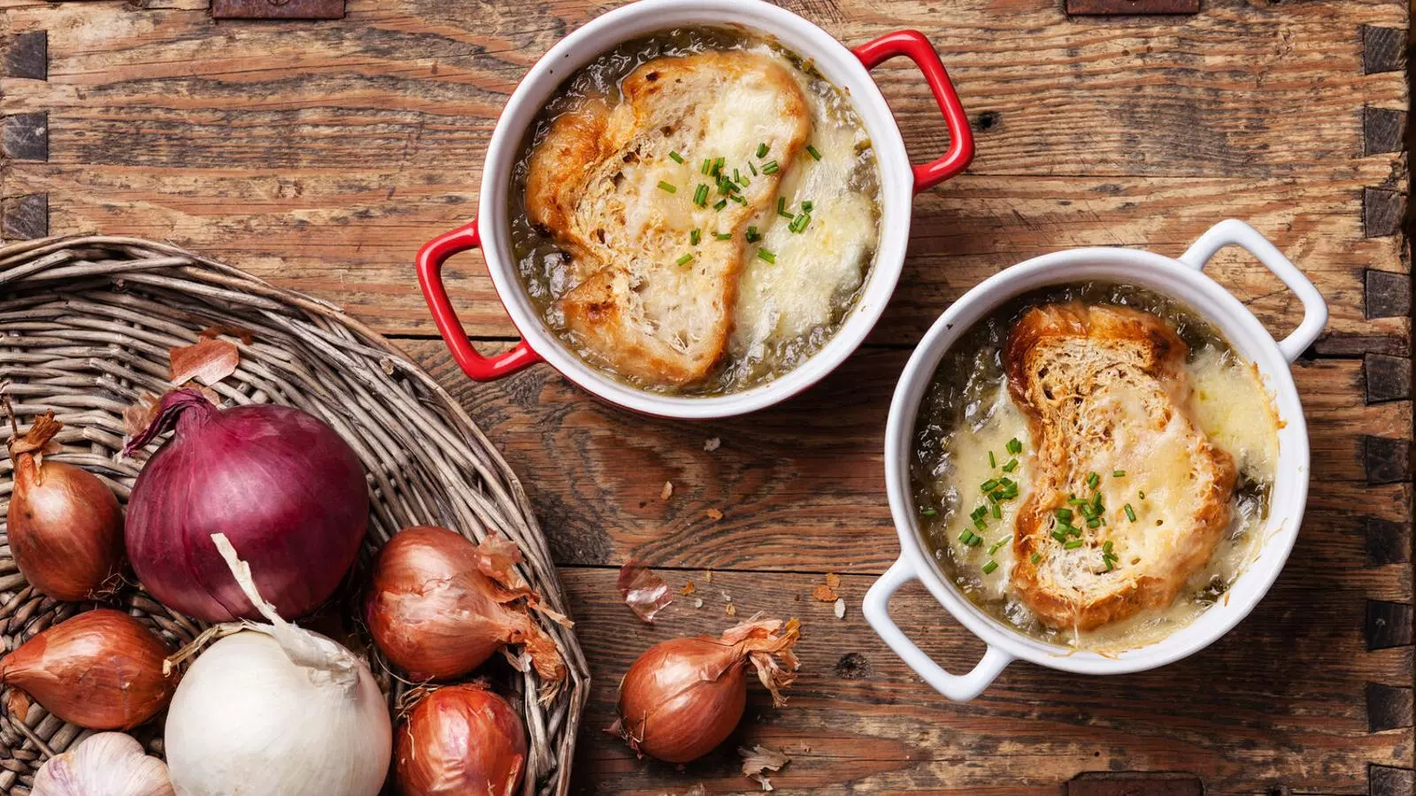 Dos bols de sopa de ceba / GETTY