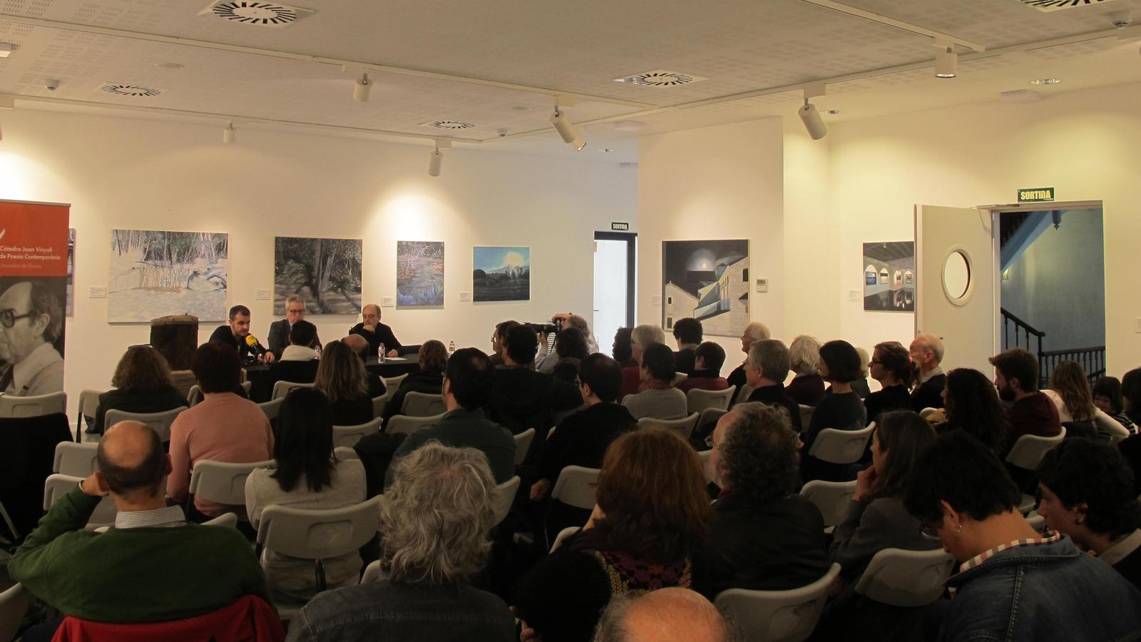 Un moment de la presentació dels actes del Festival Domini Màgic de Poesia de Santa Coloma de Farners / ACN