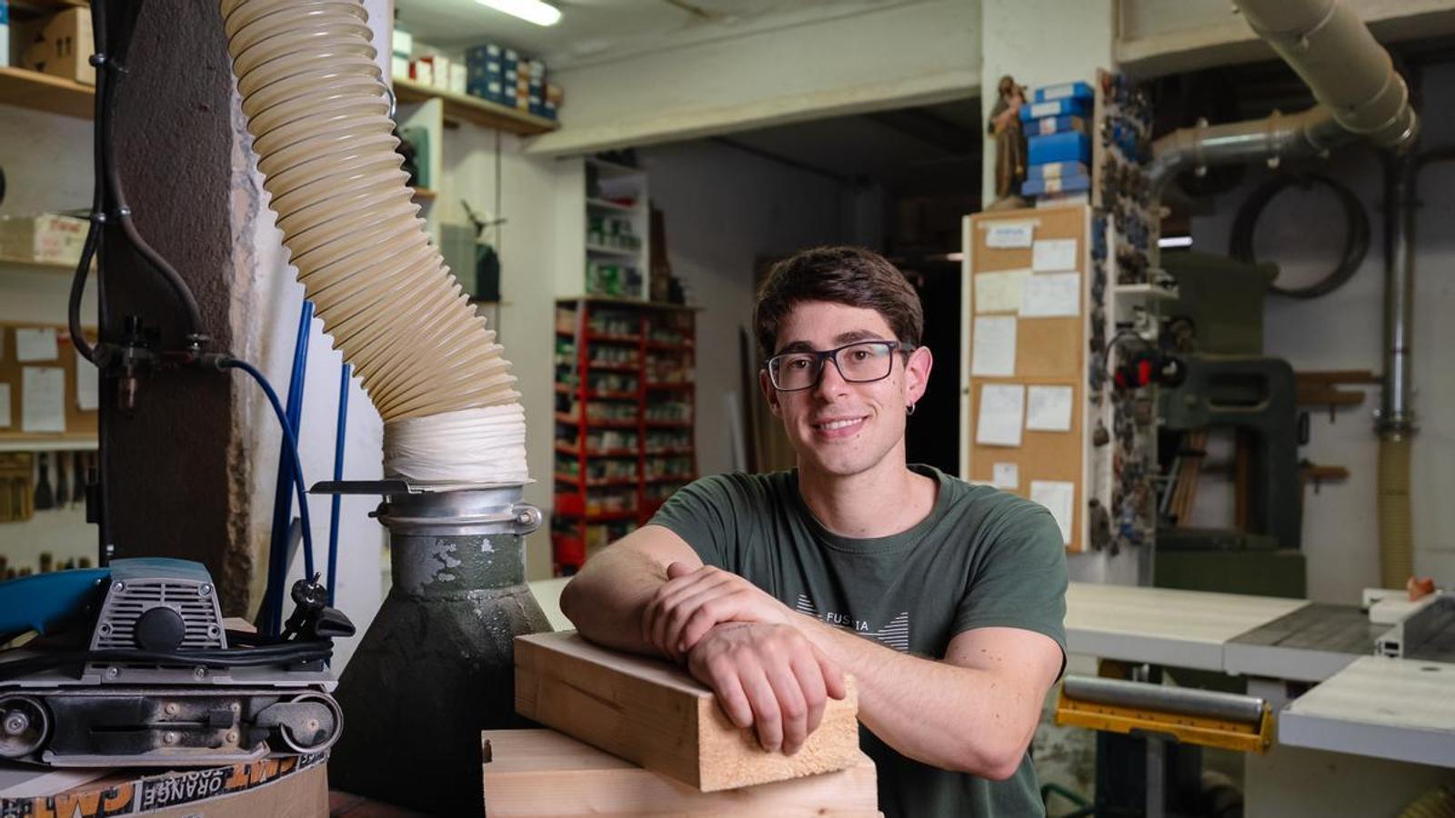 Joel Vilarrasa, in his carpentry workshop in Sant Joan les Fonts