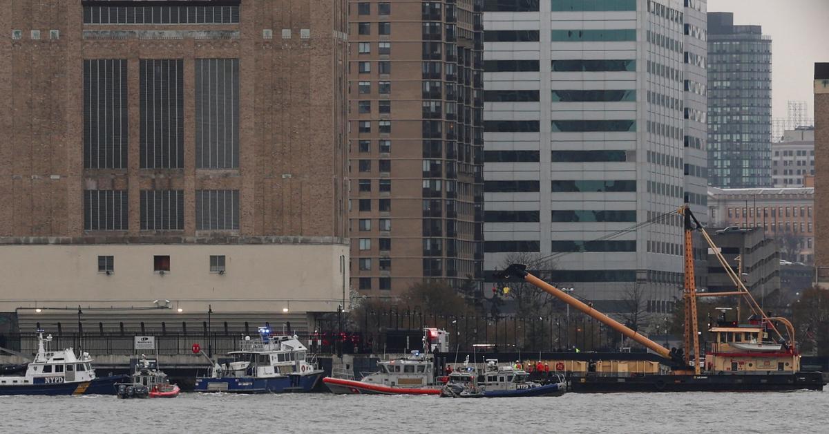 Hudson River Helicopter Crash: 5 Tourists Killed