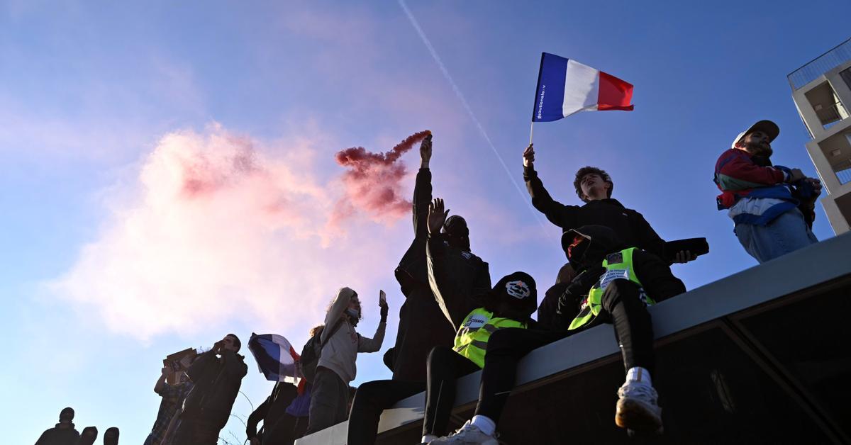 France Rallies Challenge Inflation and Fuel Costs