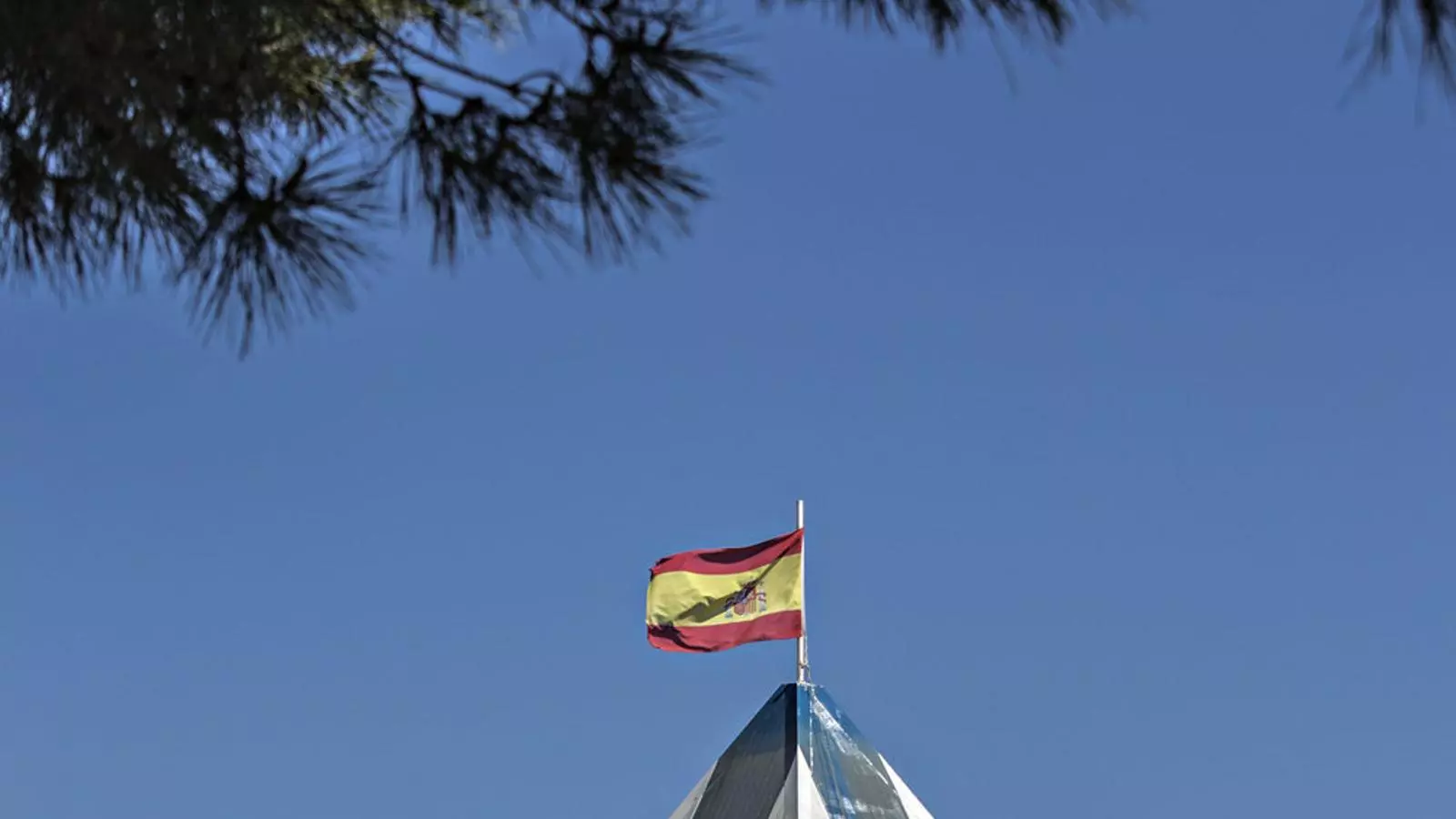El Centre d’Internament d’Estrangers de la Zona Franca va tancar poc després que es decretés l’estat d’alarma.