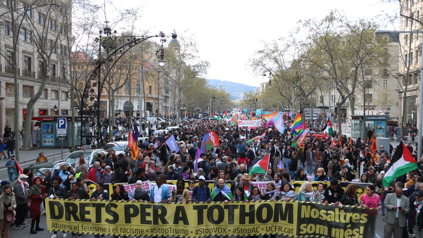 Manifestación antirracista y antifascista en Barcelona
