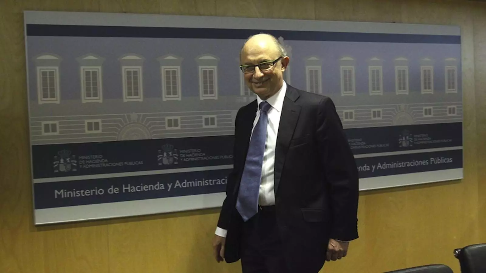 El ministre d'Hisenda, Cristóbal Montoro, abans de començar el Consell de Política Fiscal i Financera d'aquest dimecres / EFE
