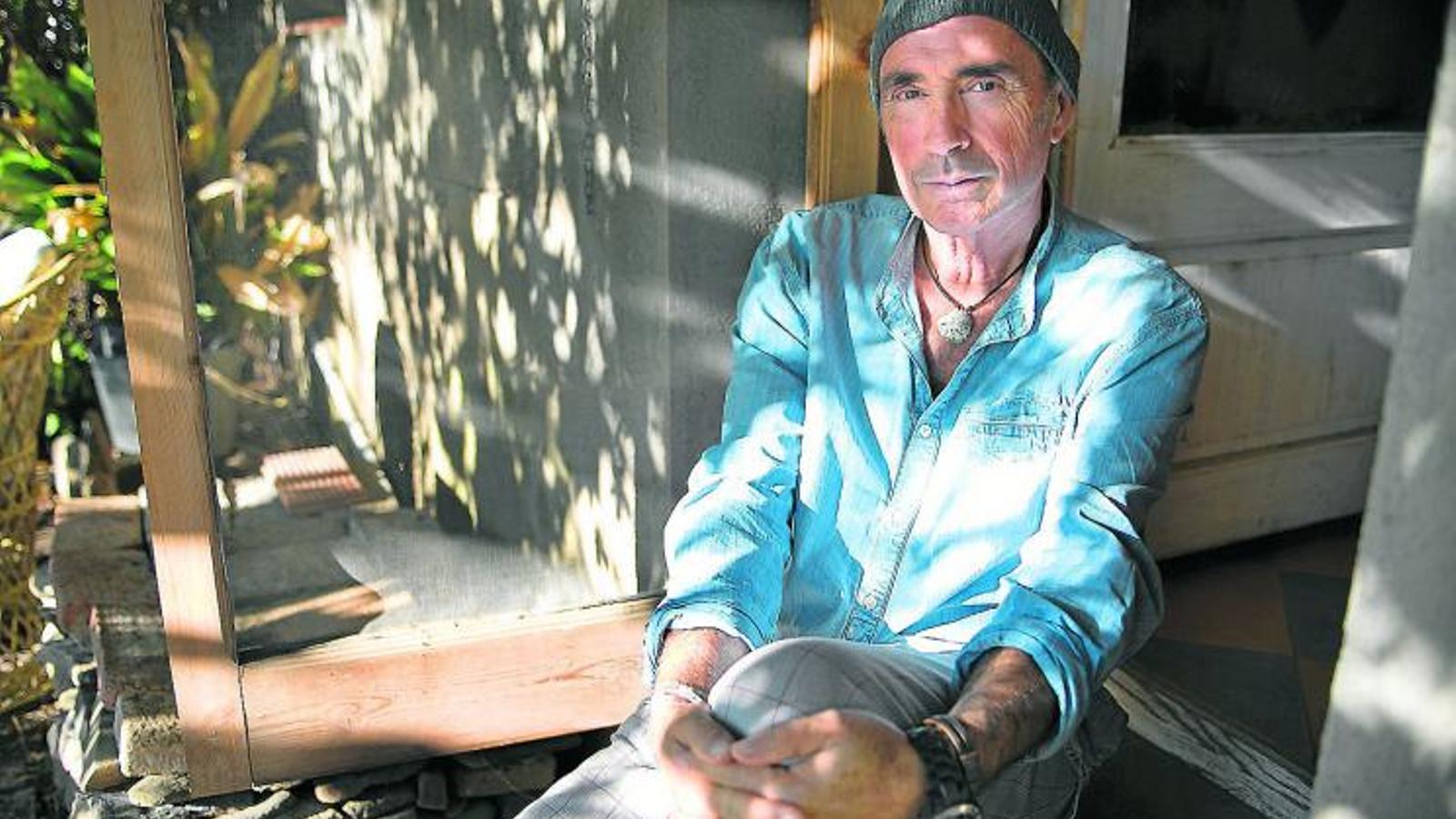 Lluís Llach va treure el 2004 el disc dedicat als seus Poetes preferits, que l'ARA ofereix per 9,95 euros.