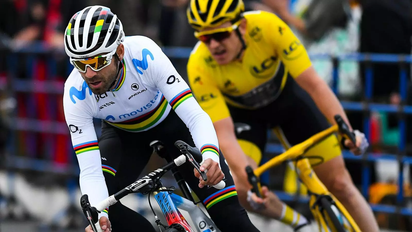 Alejandro Valverde, en primer terme, i Geraint Thomas durant l’edició del 2018 del Tour de França.