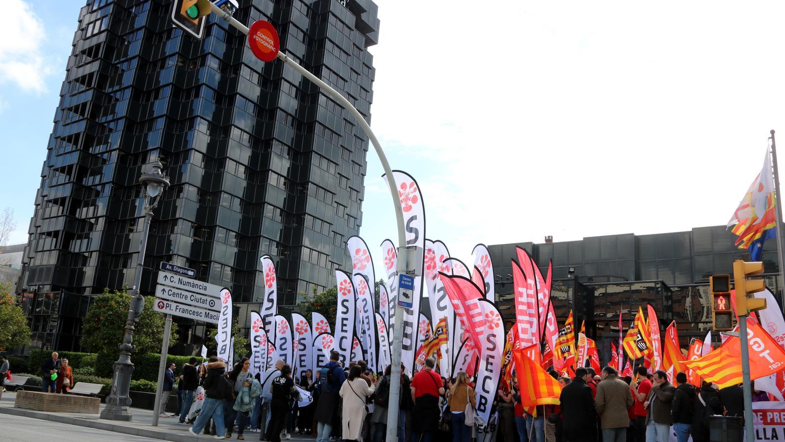 Caixabank calls a strike on March 27