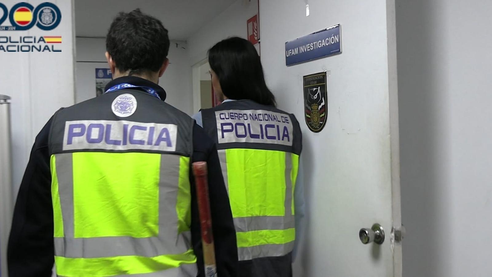 Agents de la Policia Nacional.