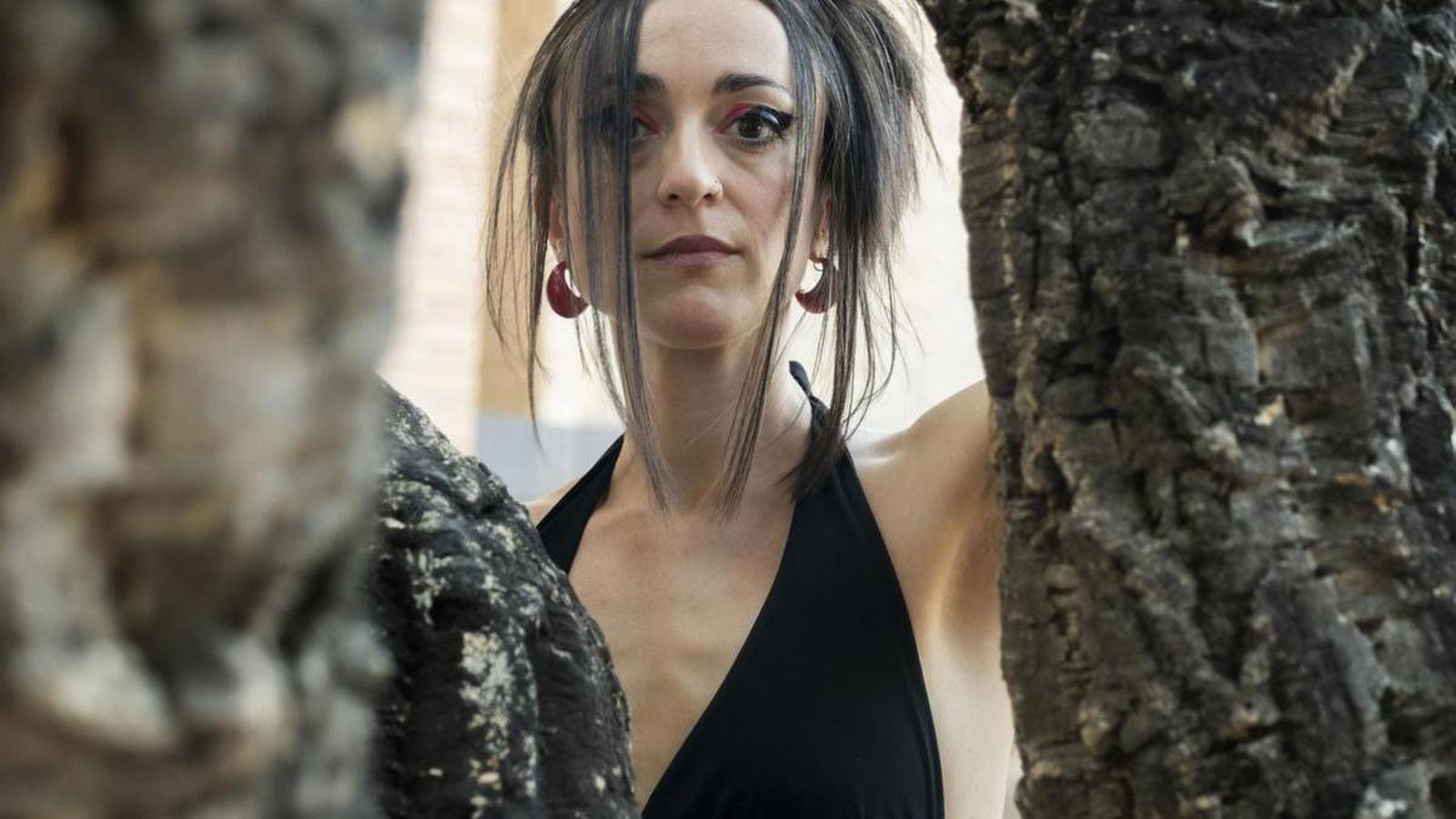 María Sevilla, en una plaza del Raval, en Barcelona