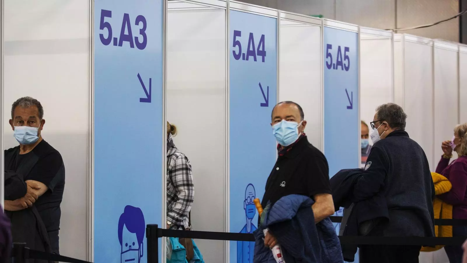 La vacunació al recinte de la Fira de Barcelona a Montjuïc