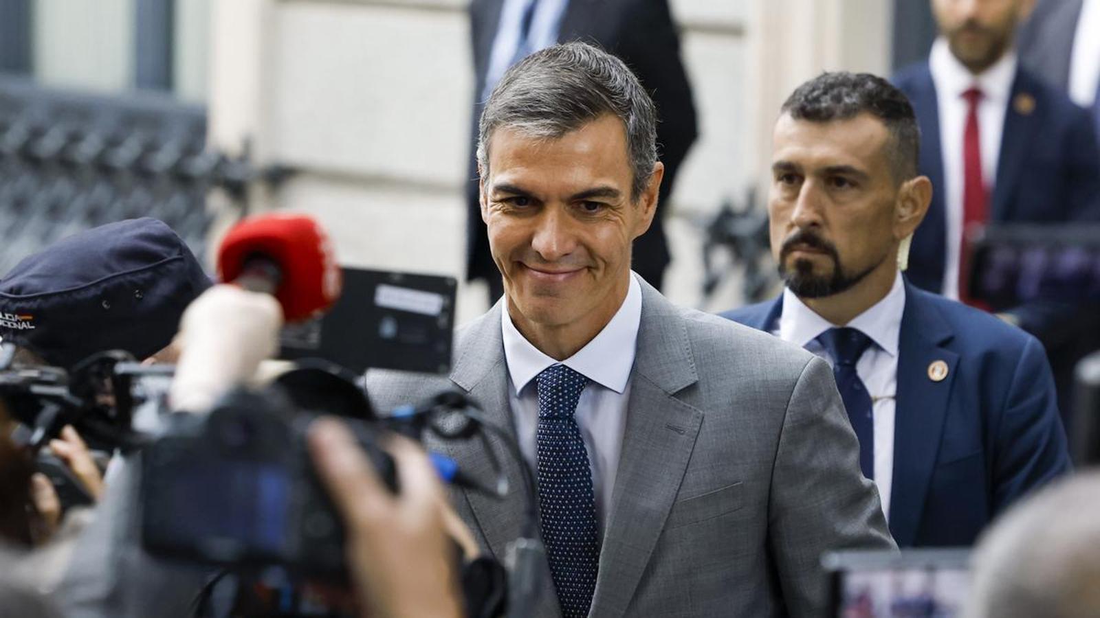 The President of the Government, Pedro Sánchez, arrives at the Congress of Deputies for the plenary session in which the Government's housing decrees are debated and voted on