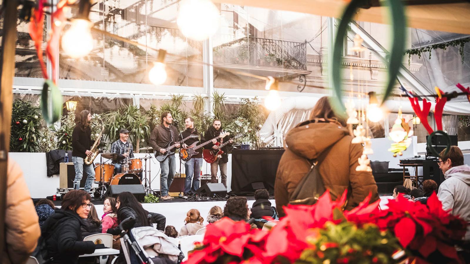 Ambient nadalenc i activitats al Poble Espanyol durant aquestes festes