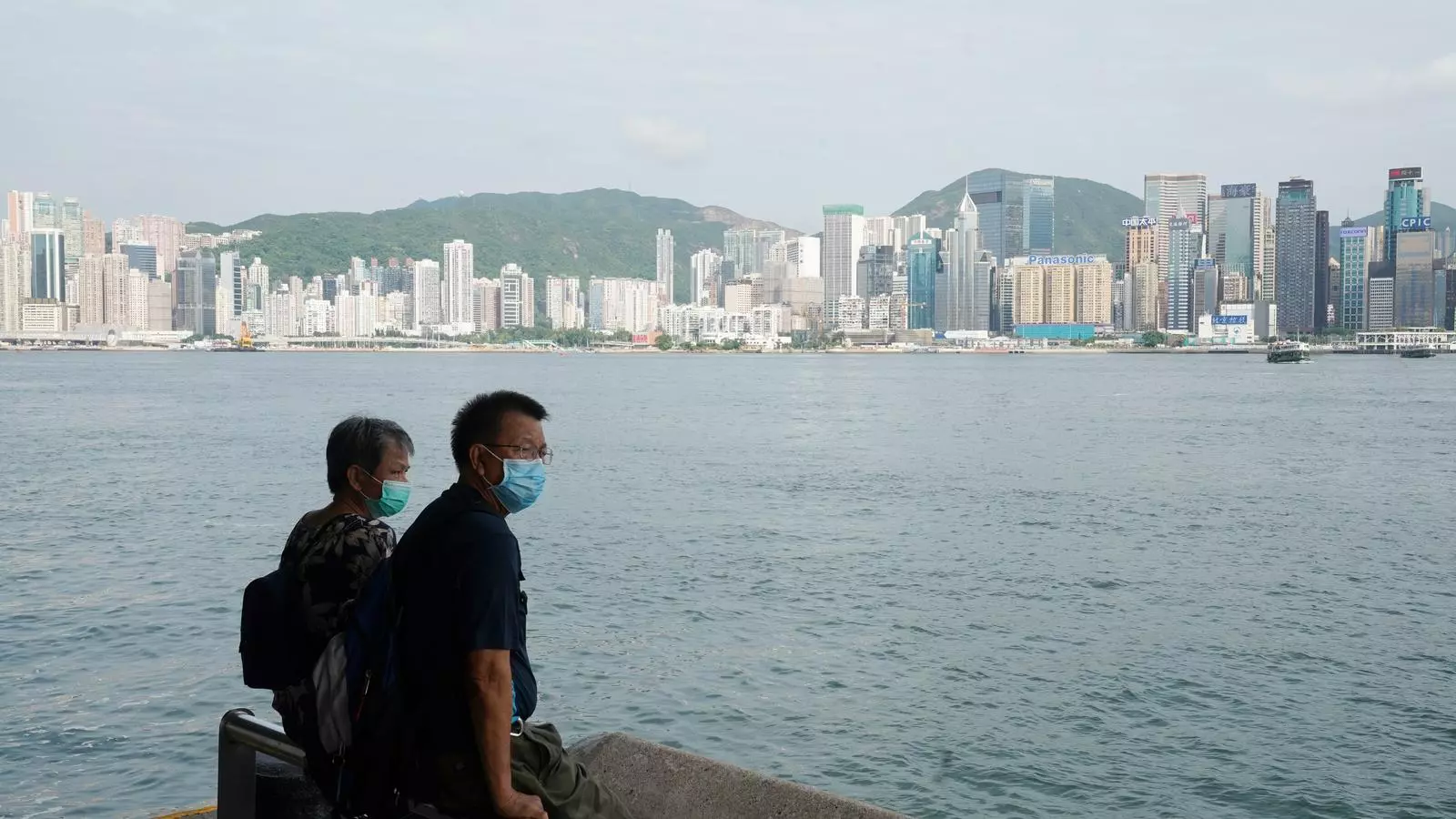 L'illa de Hong Kong vista des d'un ferry.