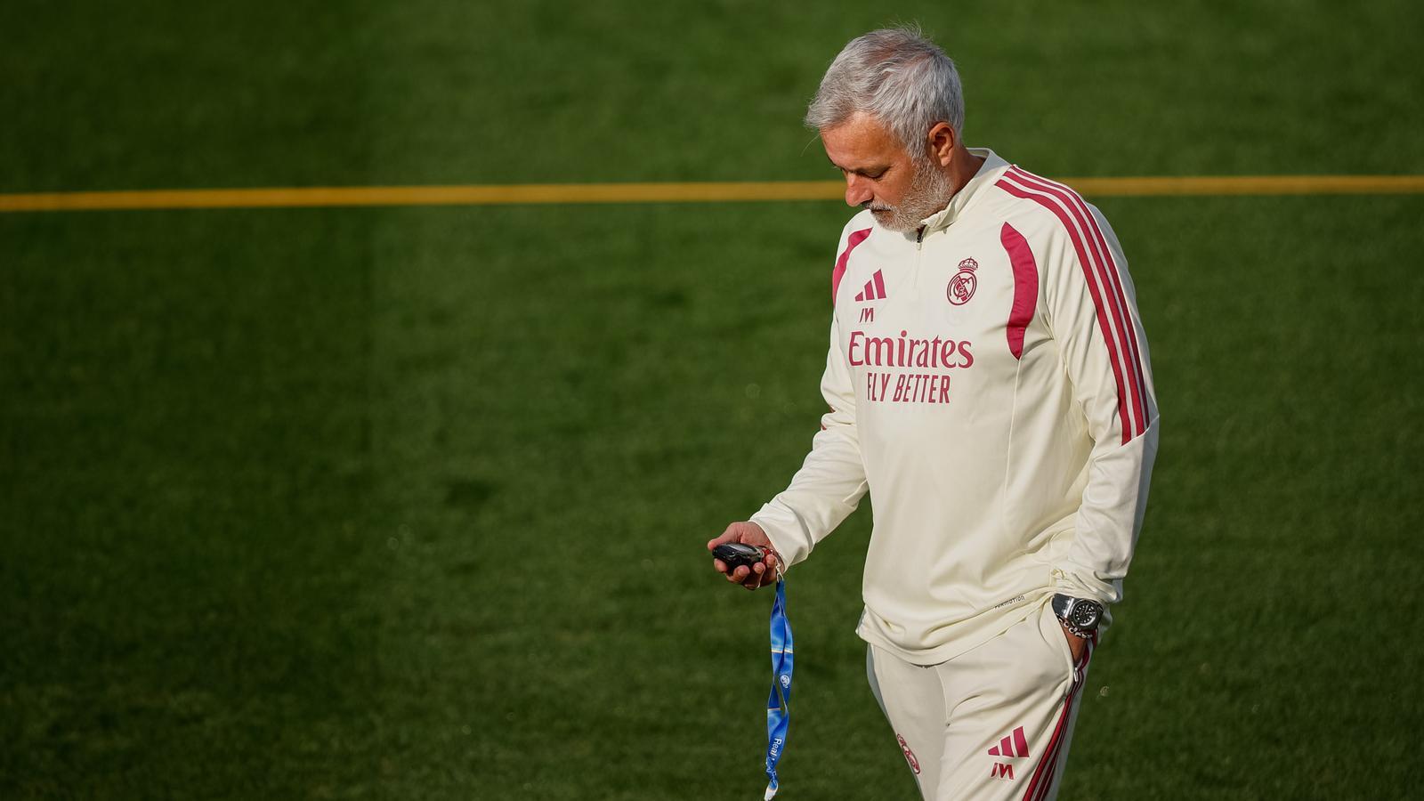 José Mourinho during a Real Madrid training session.