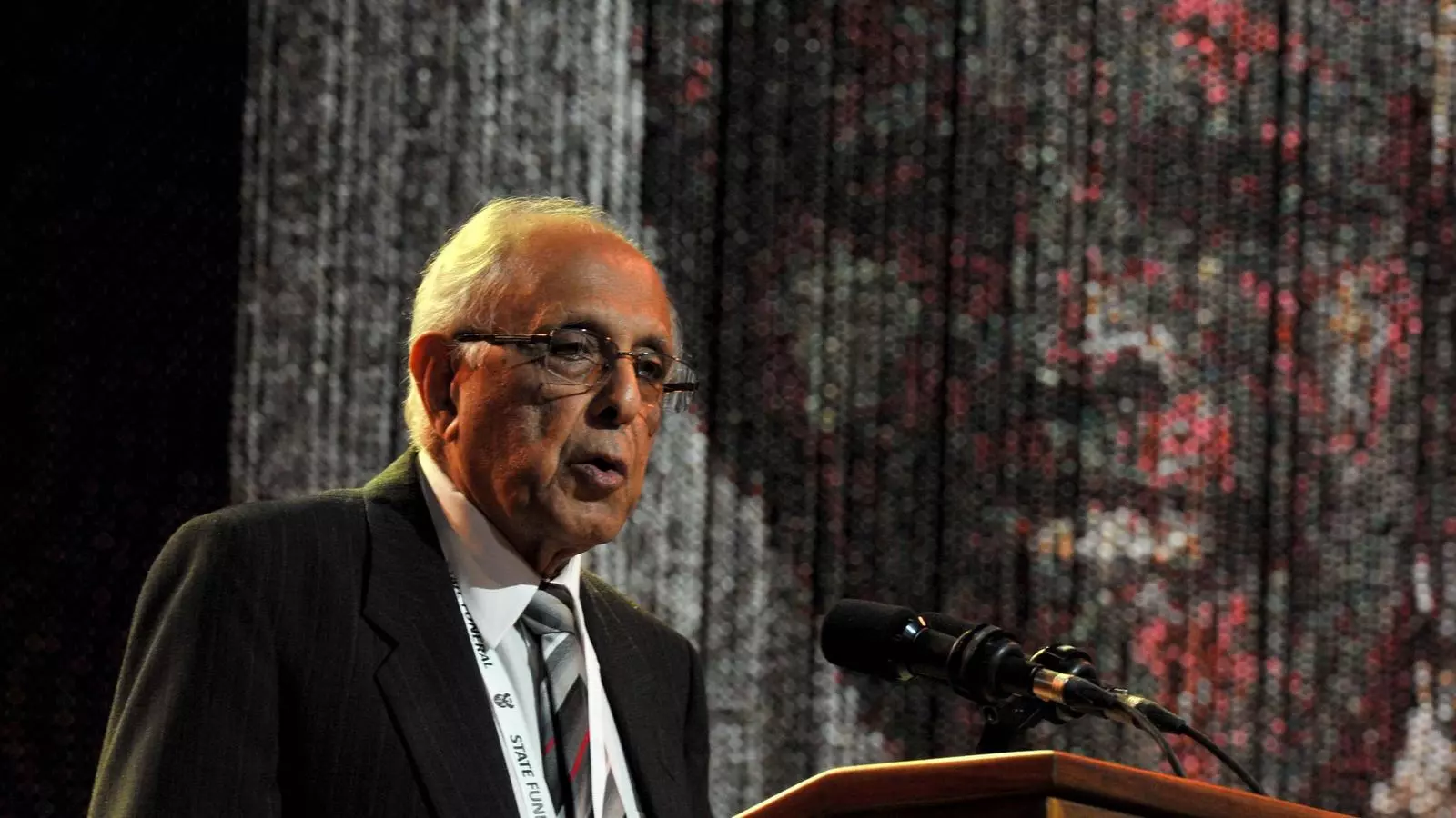 Mor Ahmed Kathrada, veterà líder antiapartheid