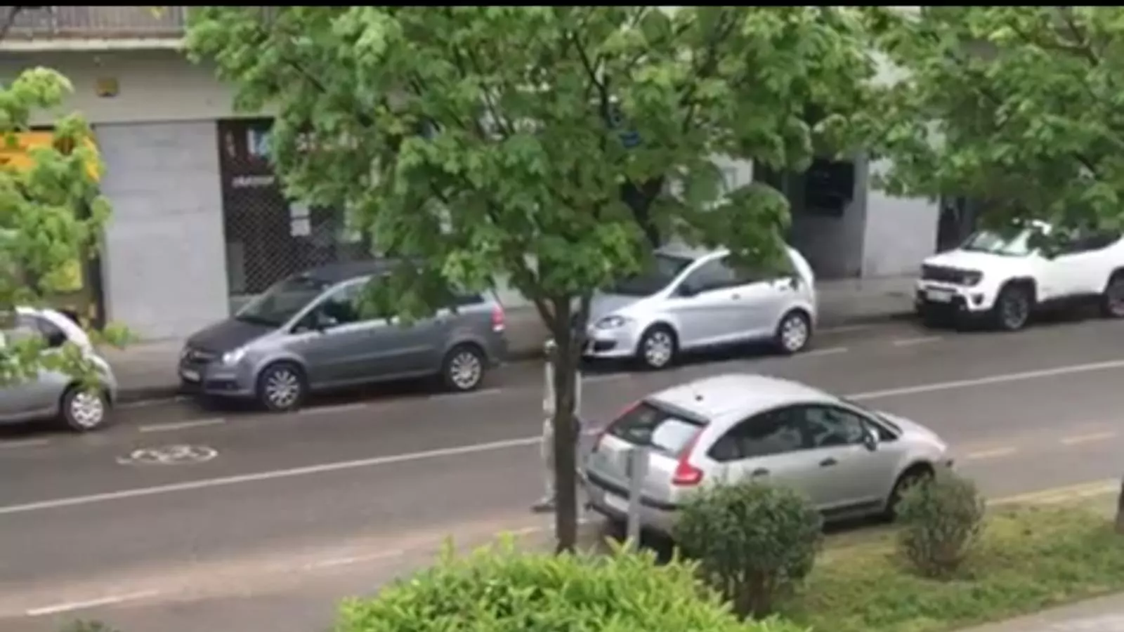 Un moment de la detenció a La Bisbal