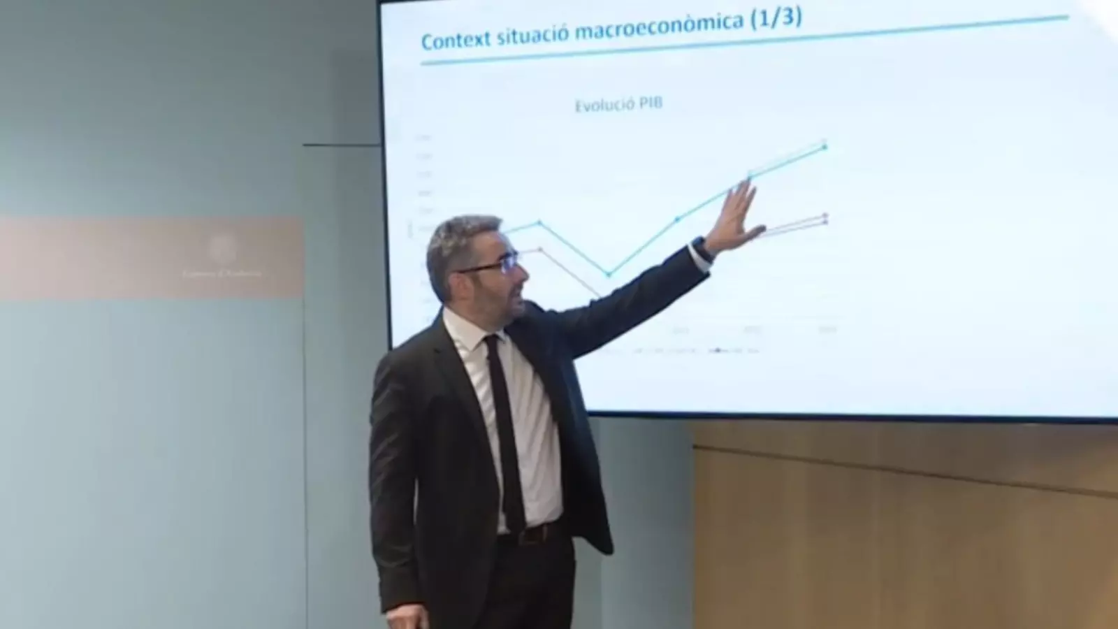 Eric Jover exposant el pressupost del 2023.