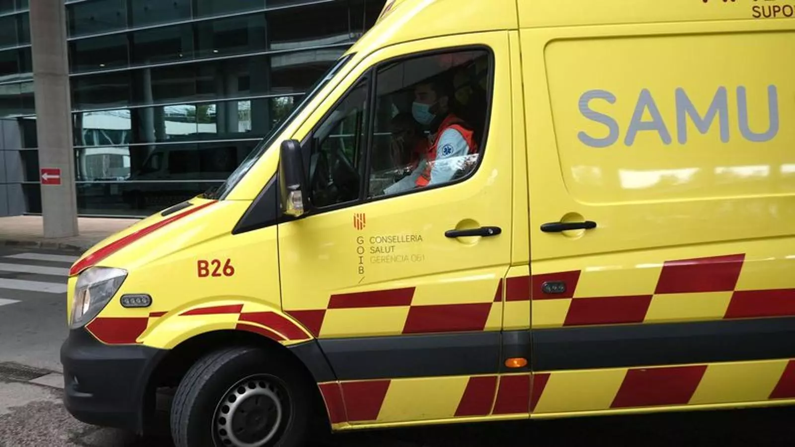 Una ambulància a l'hospital Son Espases