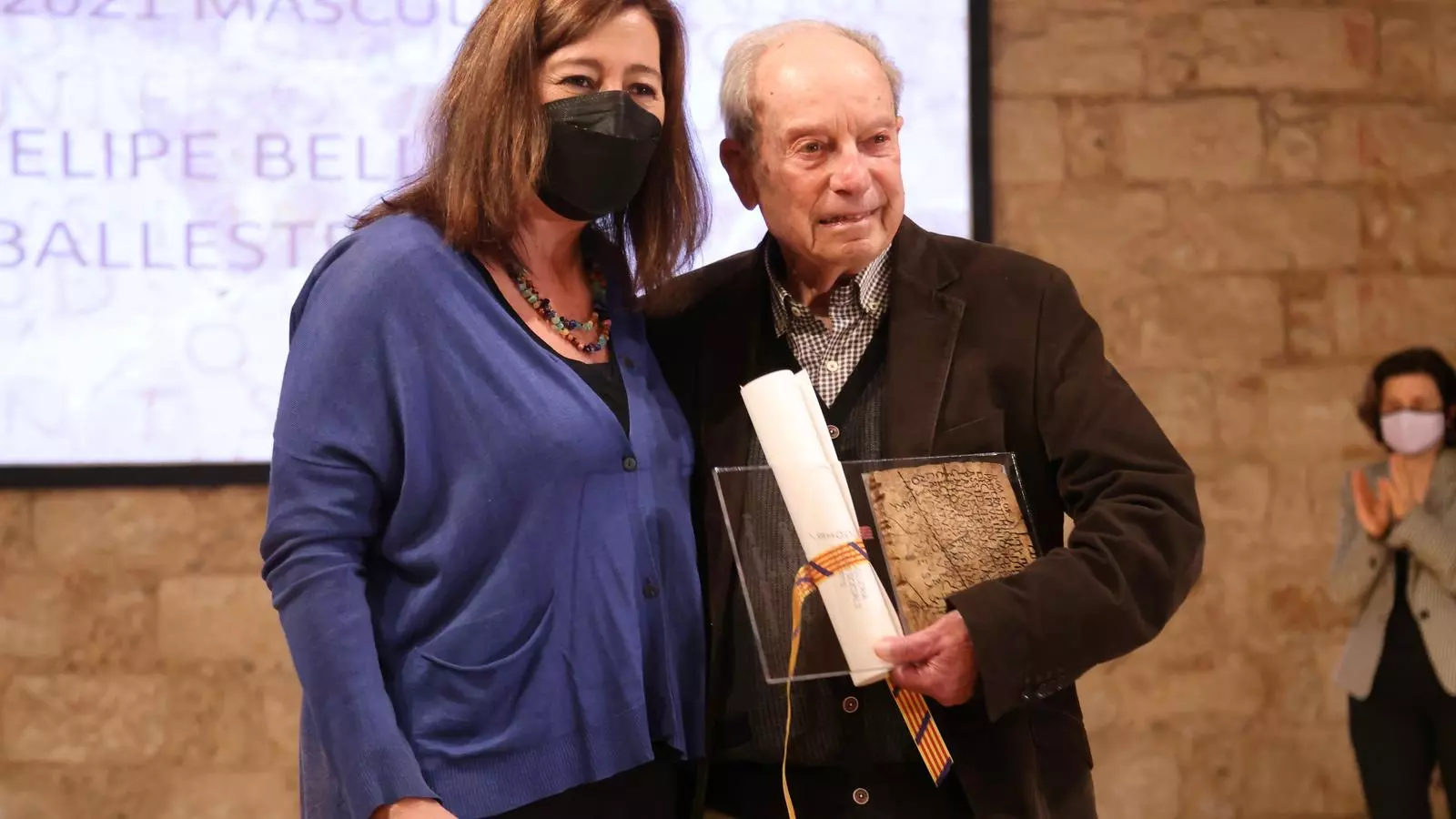 Francina Armengol entrega la distinció esportiva Cornelius Atticus 2021 a Felipe Bellini