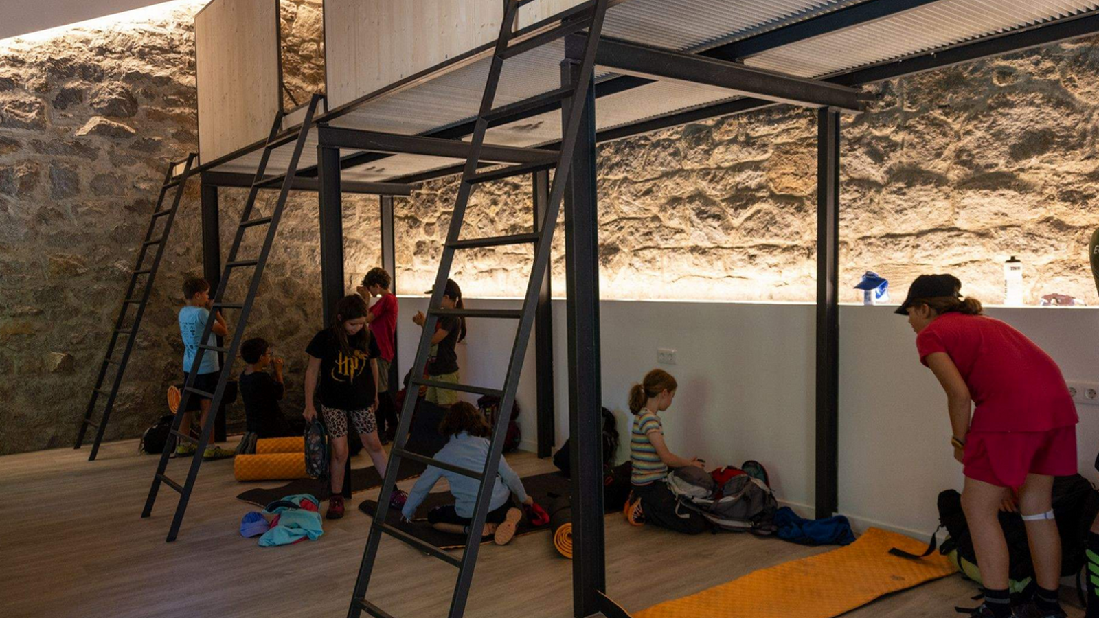 Infants a la casa de colònies d'Engolasters l'estiu passat.