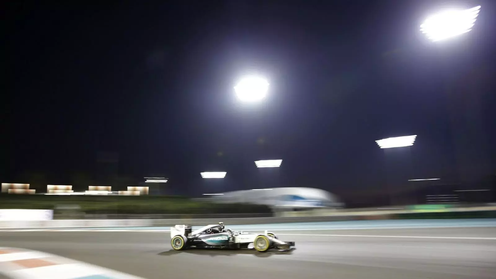 Nico Rosberg ha guanyat el GP d'Abu Dhabi de F-1 / ALI HAIDER / EFE