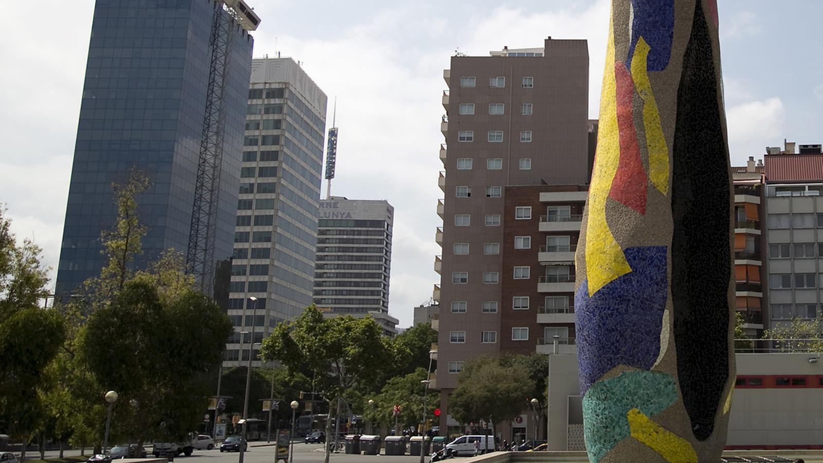 L'edifici Torre Tarragona, al Parc Joan Miró de Barcelona.