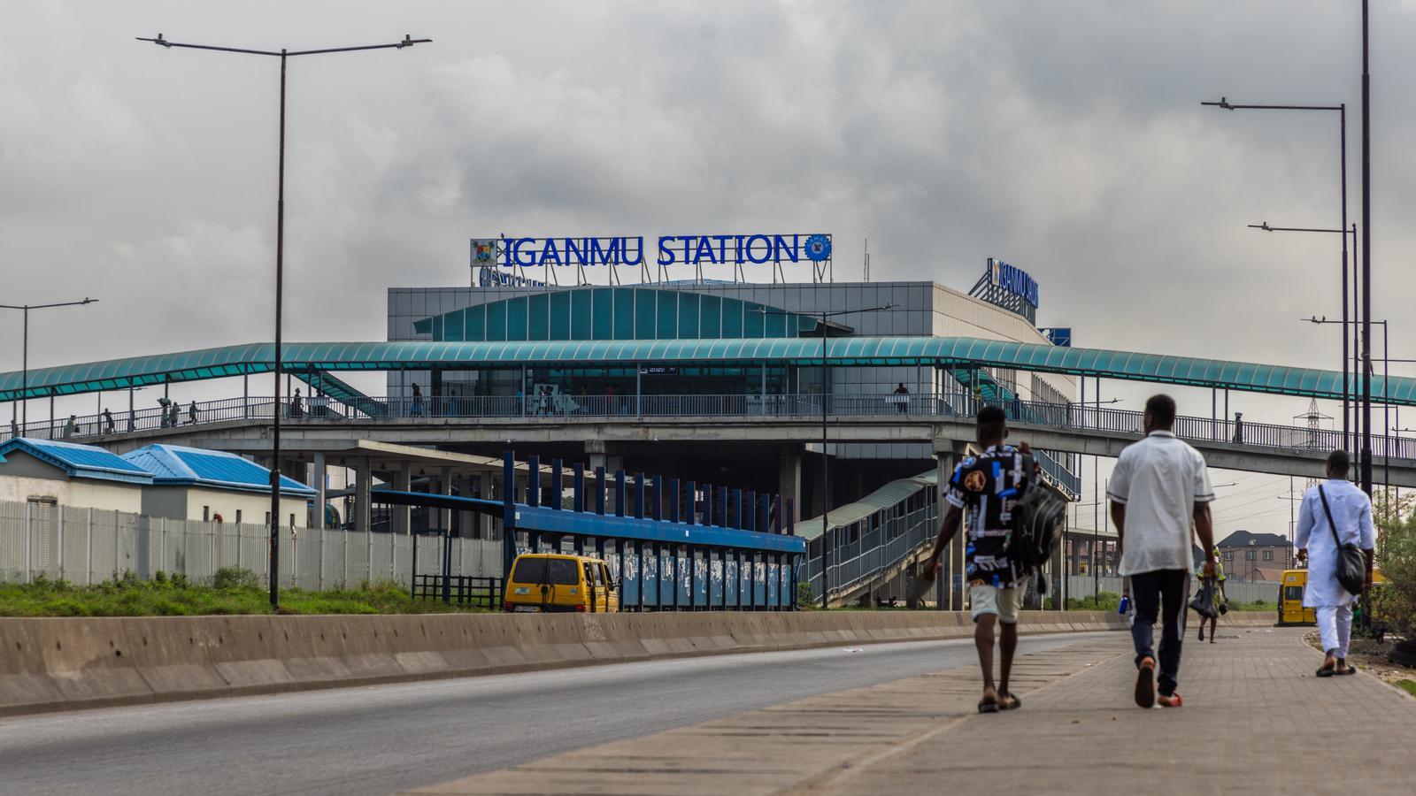 People walking towards Iganmu station, one of the stations on the new Lagos Blue Line metro.