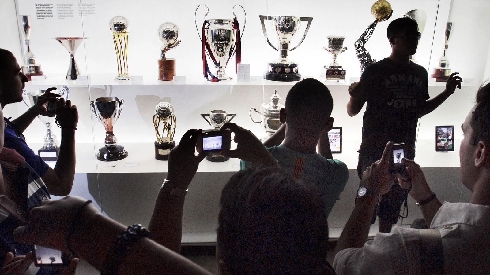 La sala dels trofeus del Barça al museu del club: s'han guanyat cinc Lligues en els set anys de Zapatero com a president.