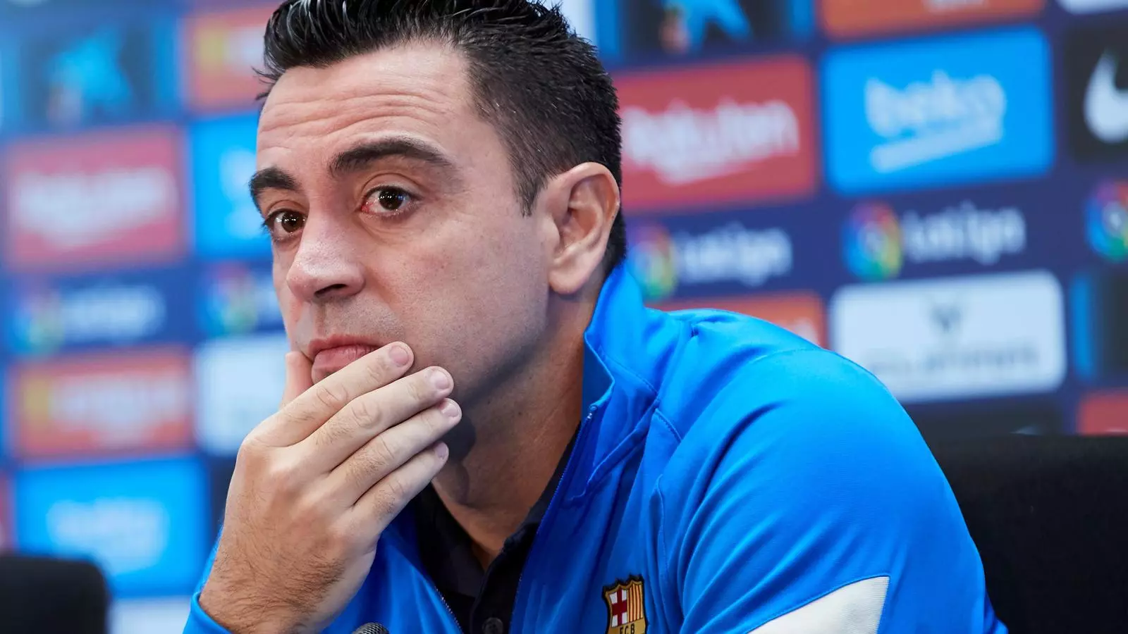 Xavi Hernández, durante la rueda de prensa