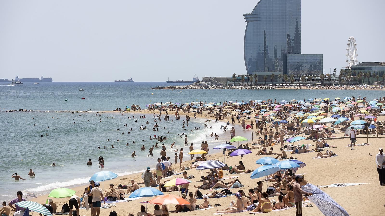 La Barceloneta hoy llena